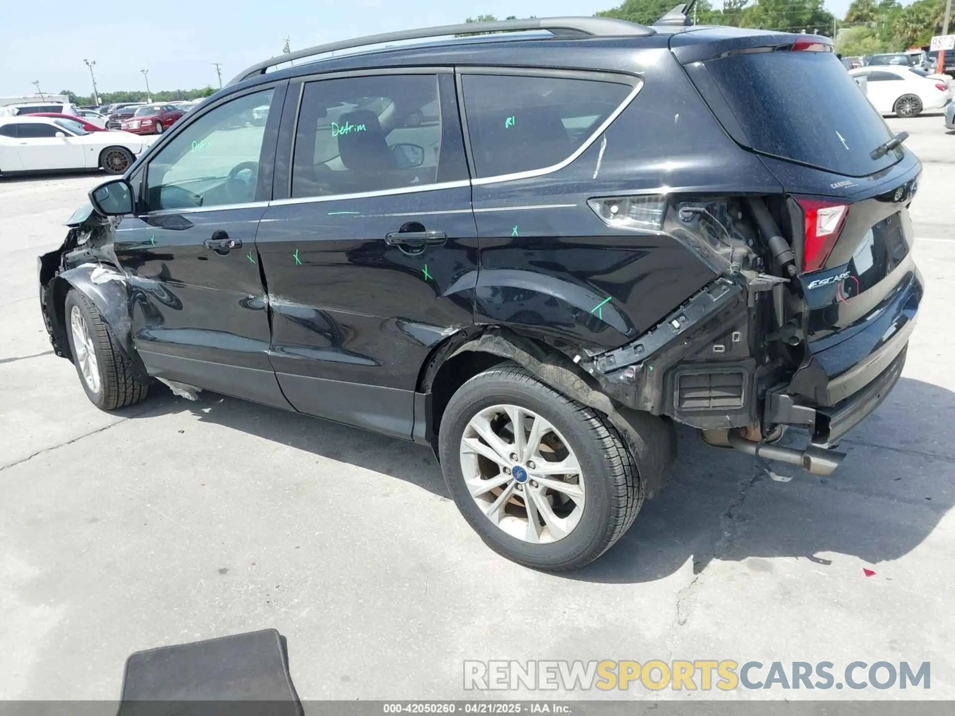 3 fotografías del automóvil dañado 1FMCU0HD8KUB95331 FORD ESCAPE 2019