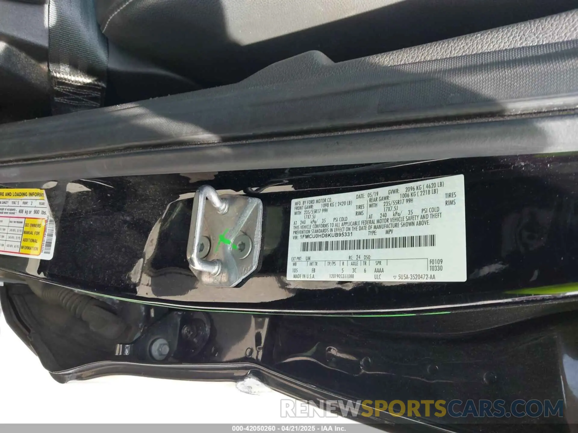 9 fotografías del automóvil dañado 1FMCU0HD8KUB95331 FORD ESCAPE 2019