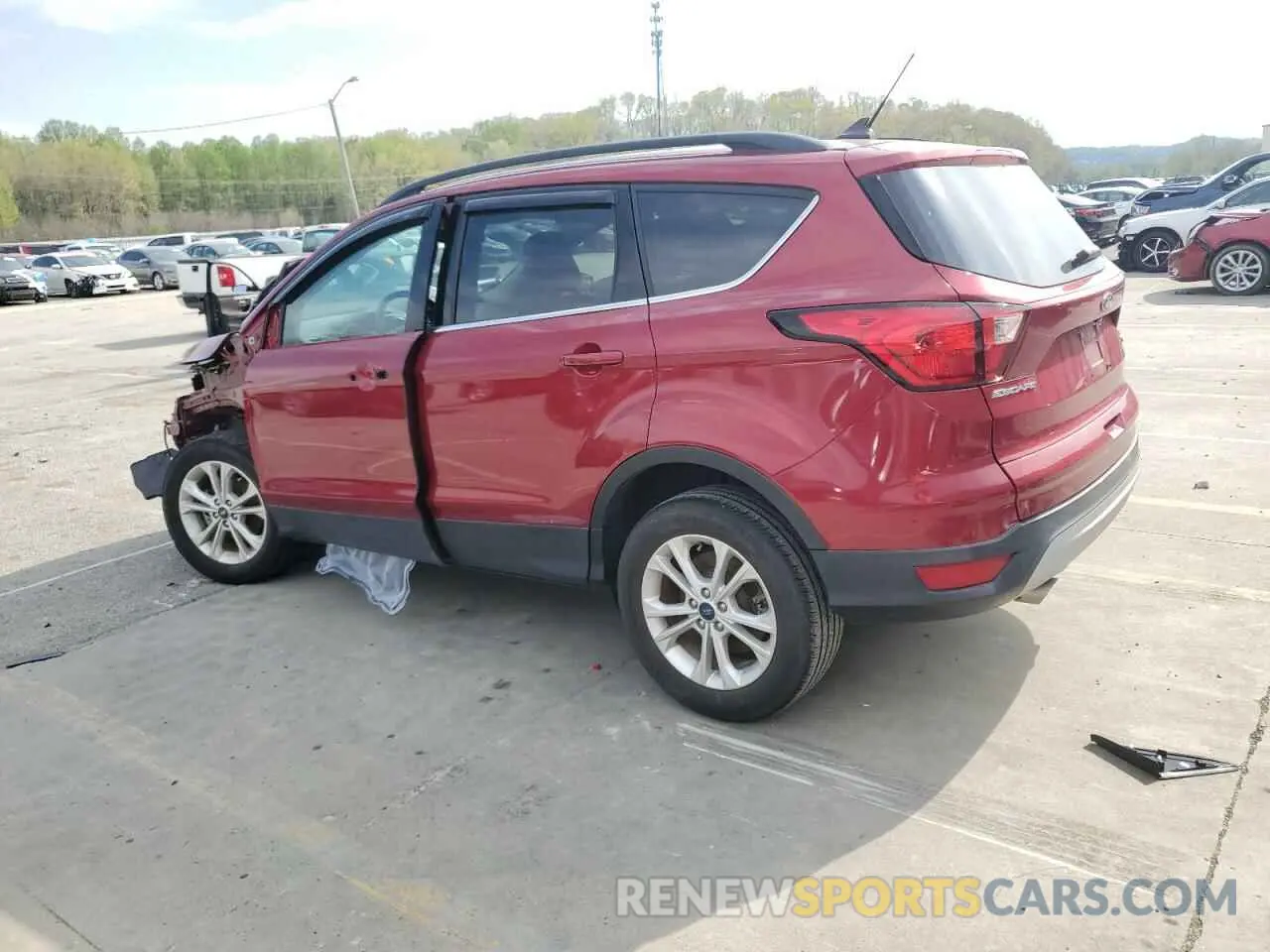 2 fotografías del automóvil dañado 1FMCU0HD8KUC49761 FORD ESCAPE 2019