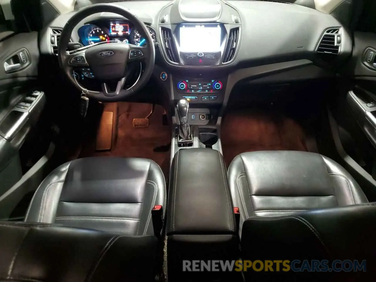 8 fotografías del automóvil dañado 1FMCU0HD9KUA10347 FORD ESCAPE 2019