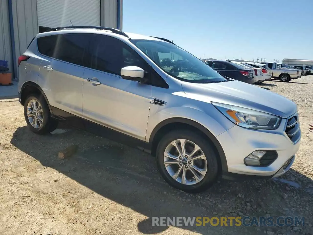 4 fotografías del automóvil dañado 1FMCU0HD9KUA11904 FORD ESCAPE 2019