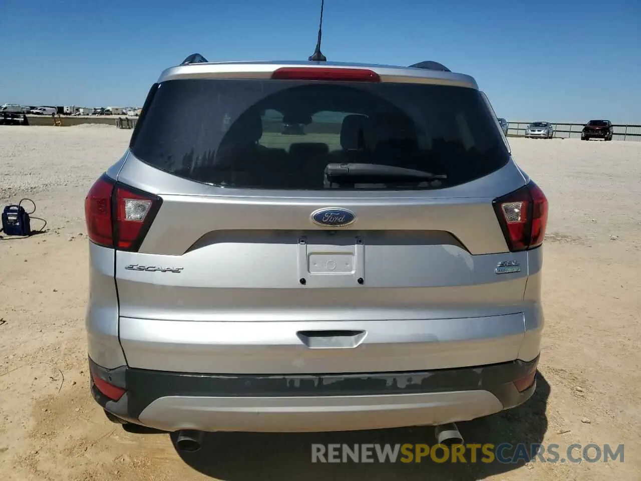6 fotografías del automóvil dañado 1FMCU0HD9KUA11904 FORD ESCAPE 2019