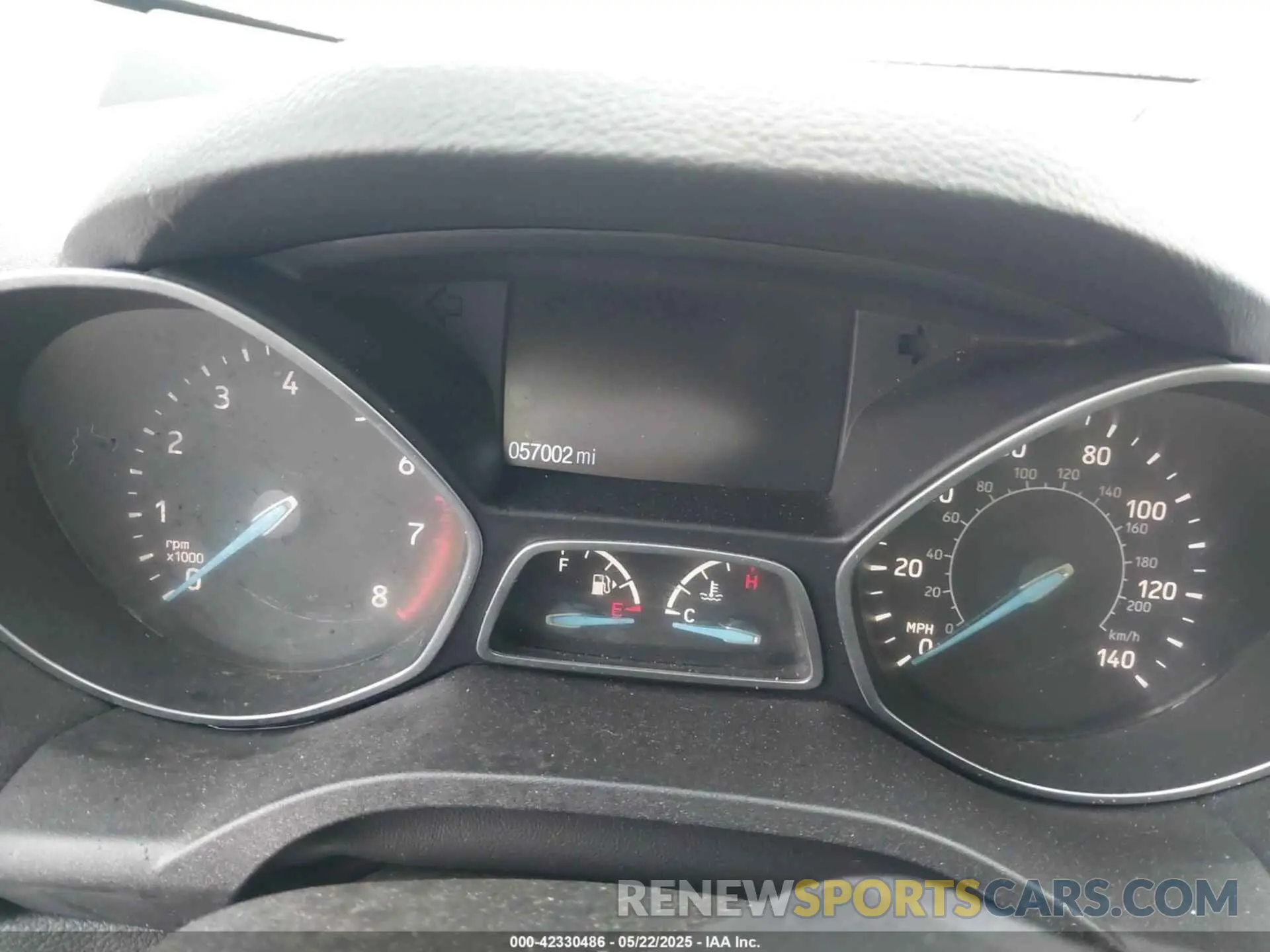 14 fotografías del automóvil dañado 1FMCU0HD9KUA14222 FORD ESCAPE 2019