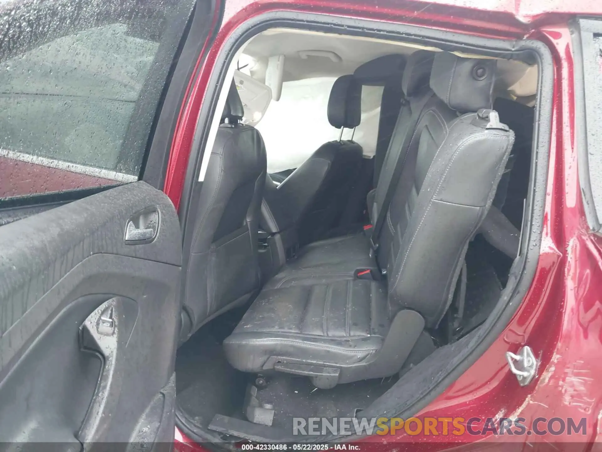8 fotografías del automóvil dañado 1FMCU0HD9KUA14222 FORD ESCAPE 2019