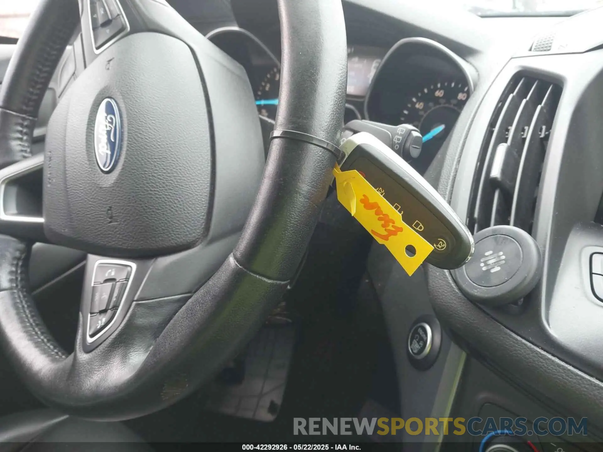 11 fotografías del automóvil dañado 1FMCU0HDXKUA77863 FORD ESCAPE 2019