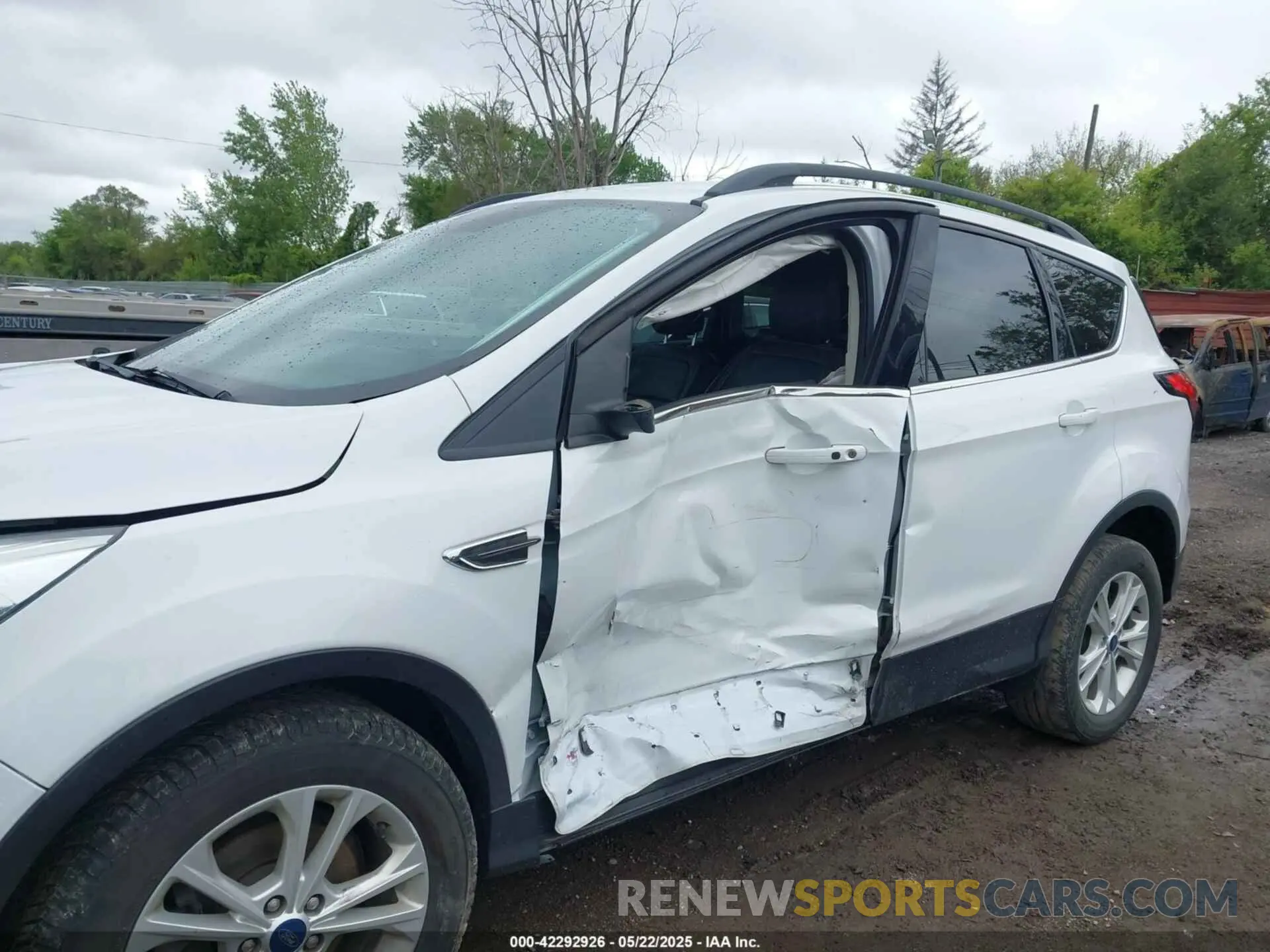 6 fotografías del automóvil dañado 1FMCU0HDXKUA77863 FORD ESCAPE 2019