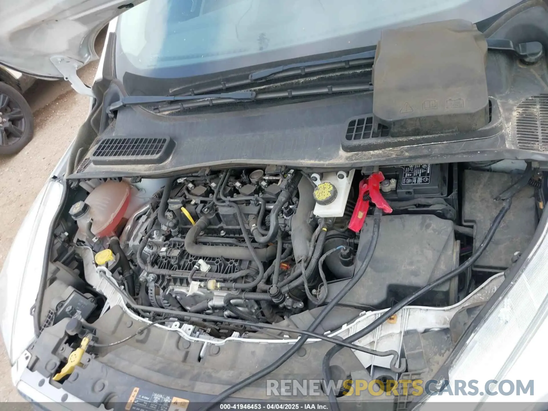10 fotografías del automóvil dañado 1FMCU0HDXKUB57261 FORD ESCAPE 2019