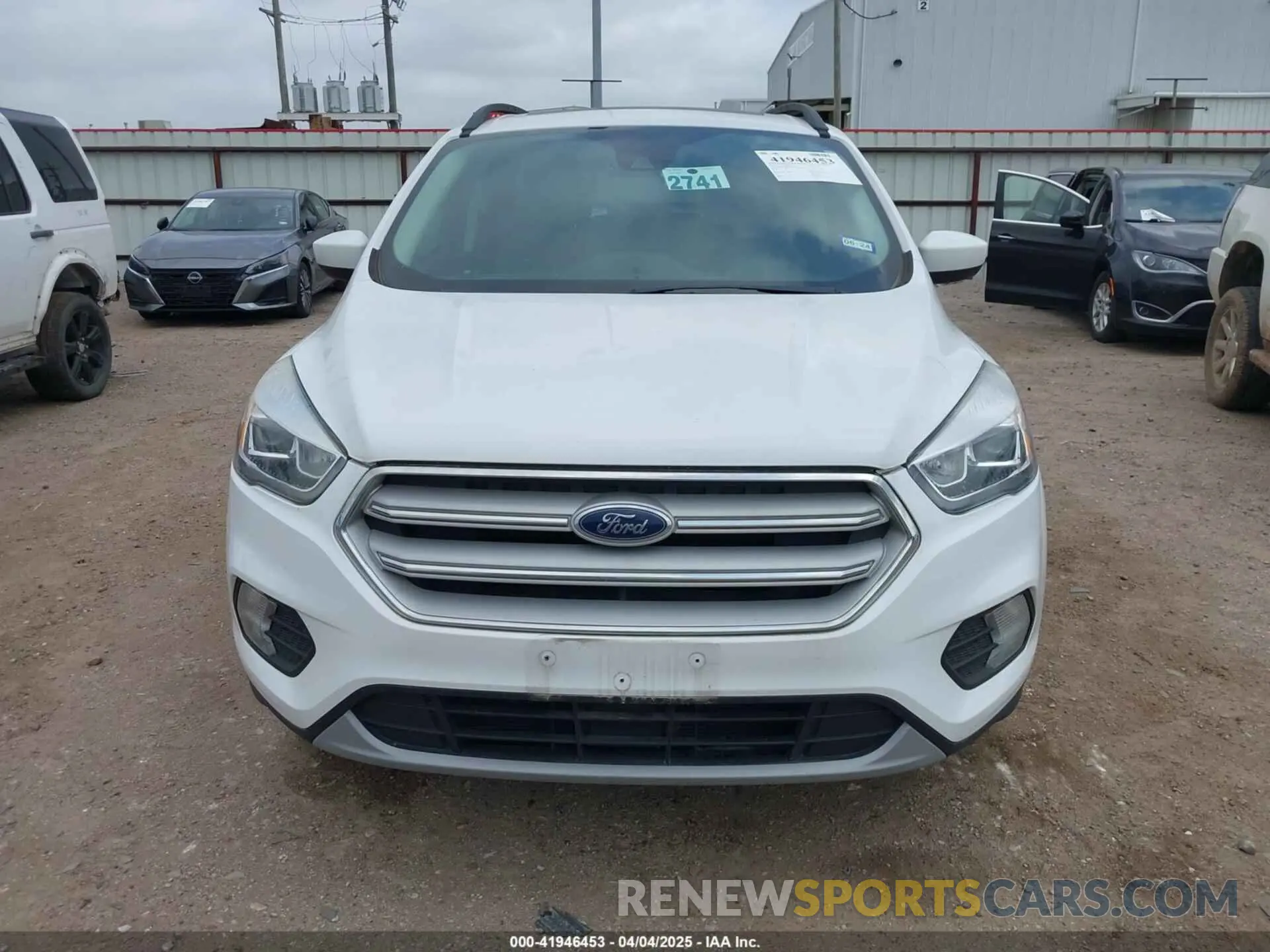 12 fotografías del automóvil dañado 1FMCU0HDXKUB57261 FORD ESCAPE 2019