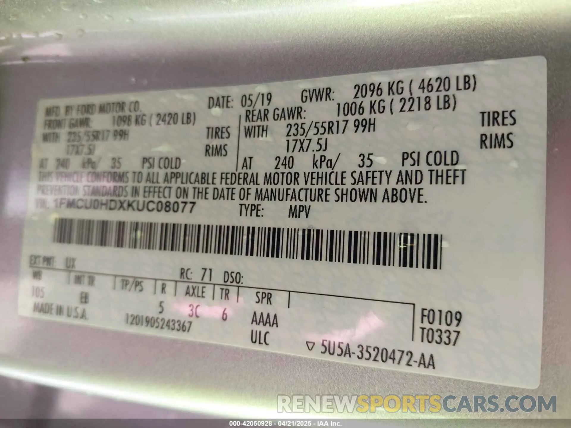9 fotografías del automóvil dañado 1FMCU0HDXKUC08077 FORD ESCAPE 2019