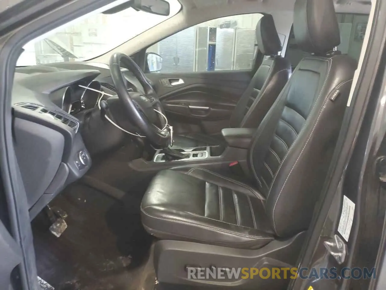 7 fotografías del automóvil dañado 1FMCU0J91KUC02268 FORD ESCAPE 2019