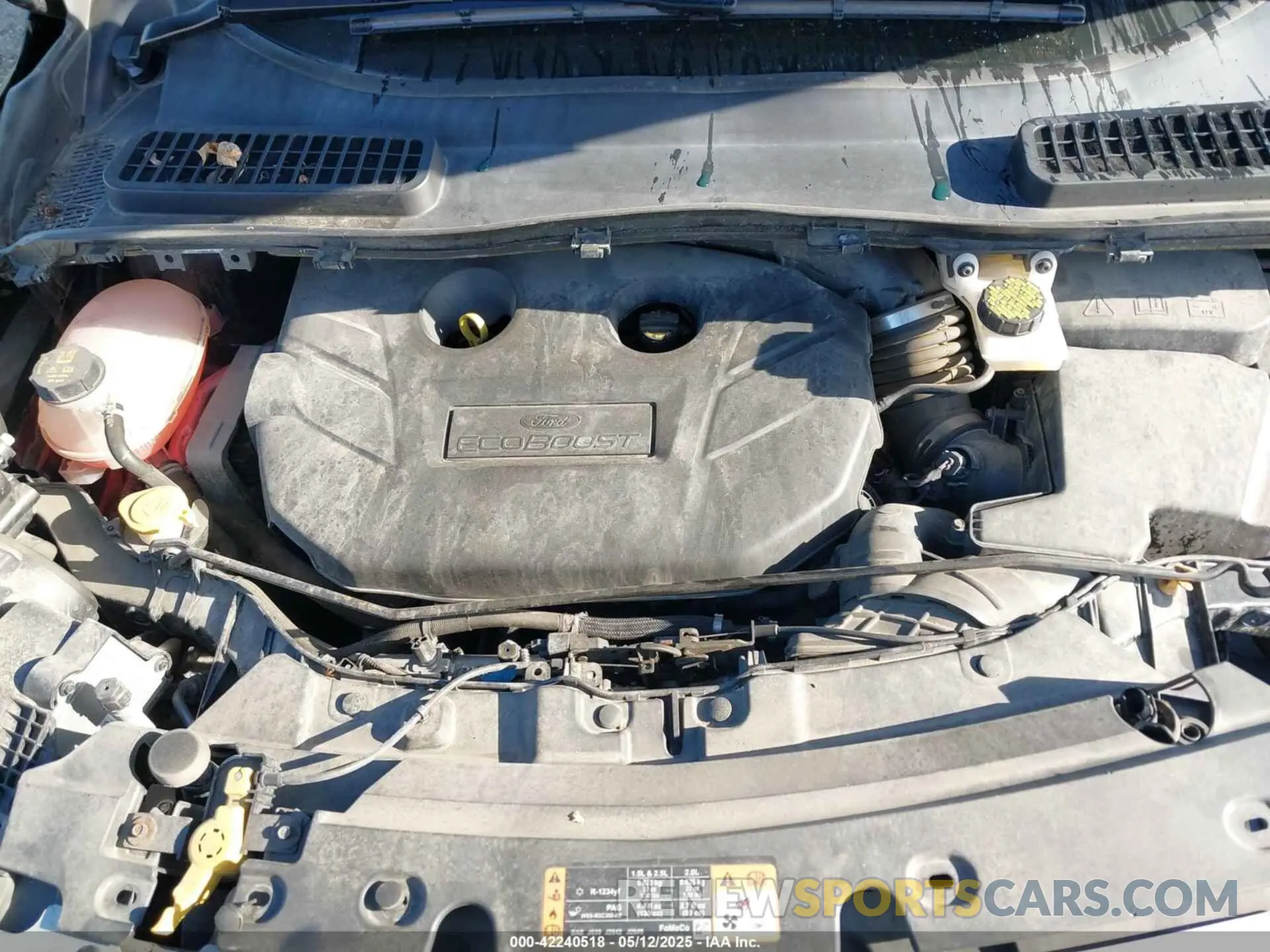 10 fotografías del automóvil dañado 1FMCU0J92KUC58168 FORD ESCAPE 2019