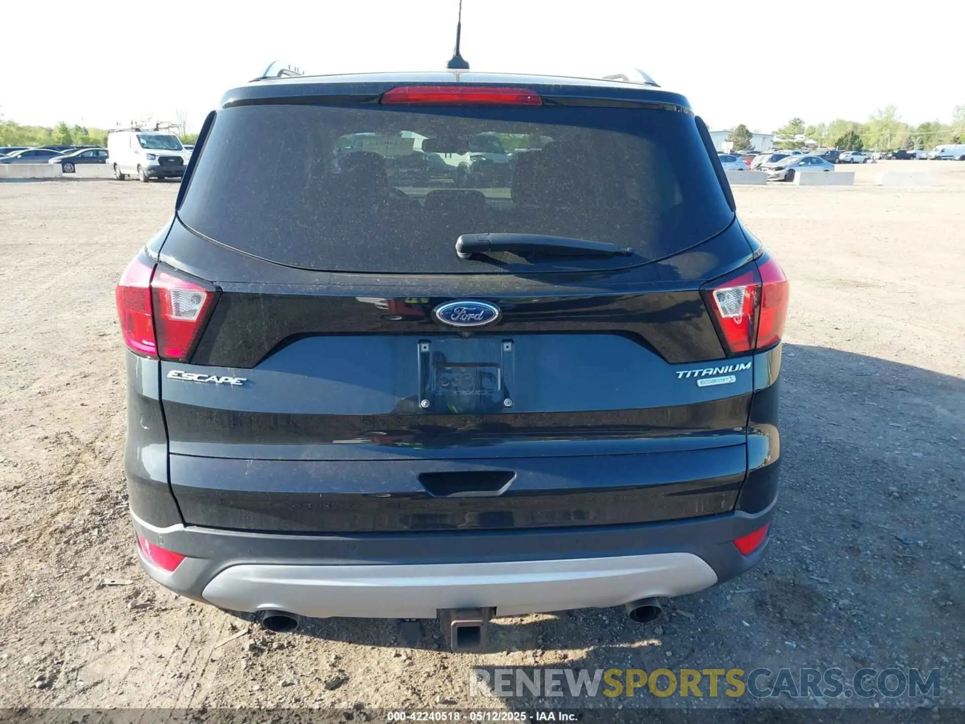 17 fotografías del automóvil dañado 1FMCU0J92KUC58168 FORD ESCAPE 2019