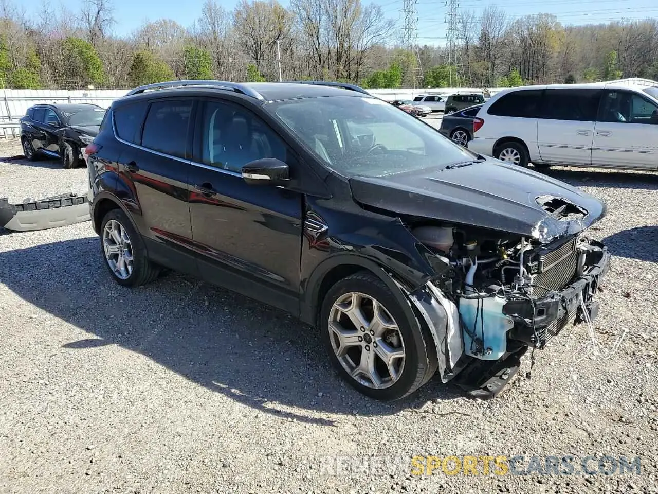 4 fotografías del automóvil dañado 1FMCU0J94KUB81464 FORD ESCAPE 2019