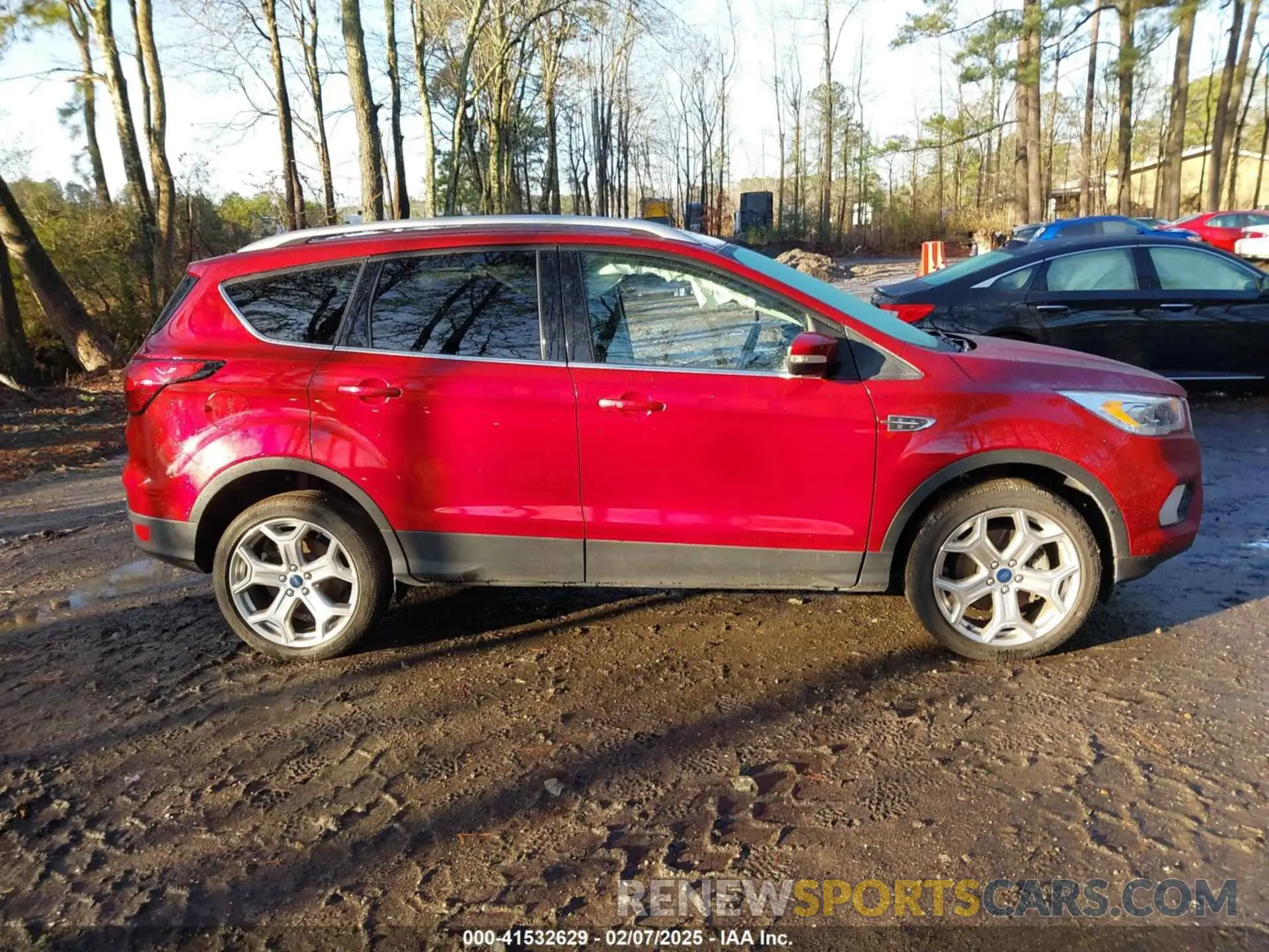14 fotografías del automóvil dañado 1FMCU0J95KUA50852 FORD ESCAPE 2019