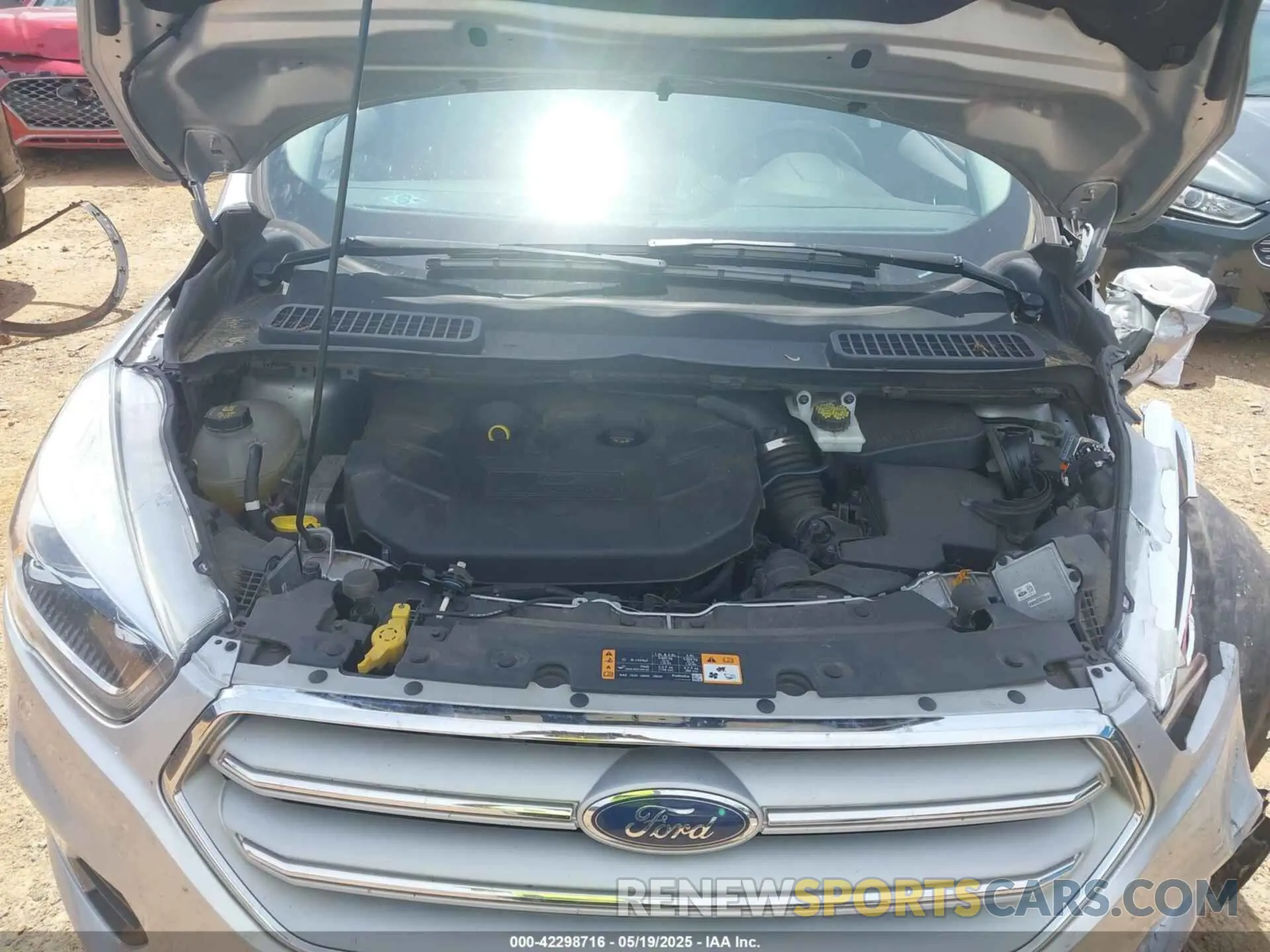 10 fotografías del automóvil dañado 1FMCU0J98KUA75390 FORD ESCAPE 2019