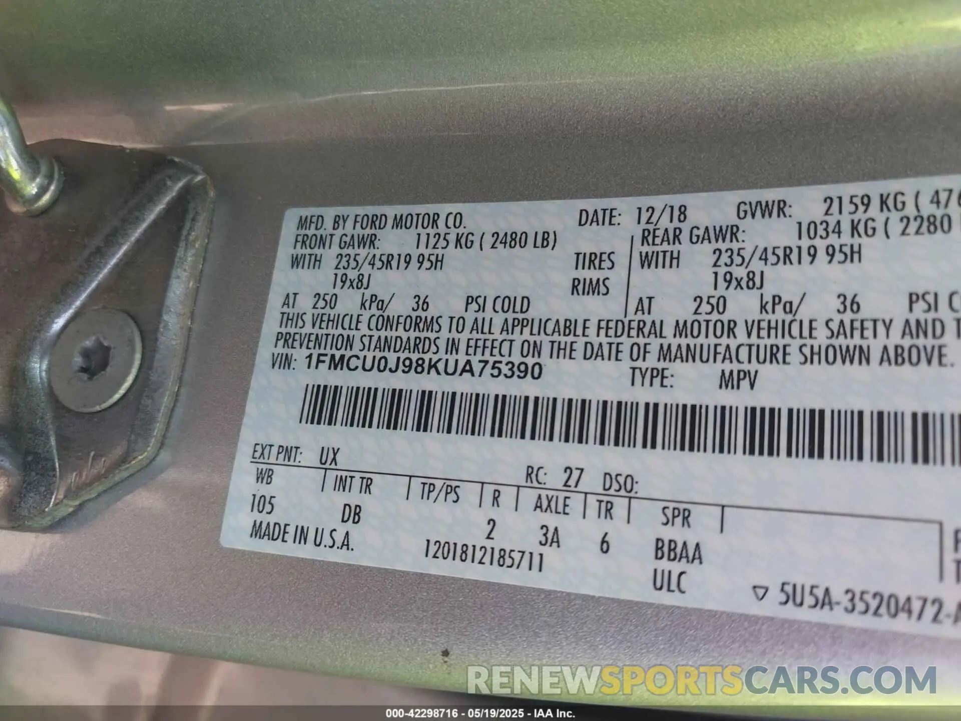 9 fotografías del automóvil dañado 1FMCU0J98KUA75390 FORD ESCAPE 2019