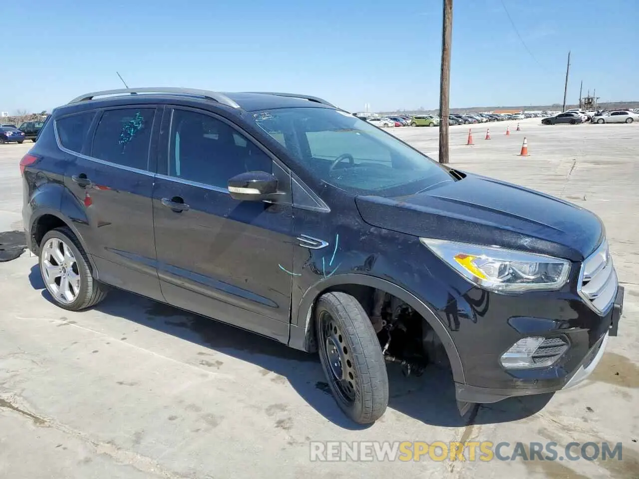 4 fotografías del automóvil dañado 1FMCU0J99KUA41197 FORD ESCAPE 2019