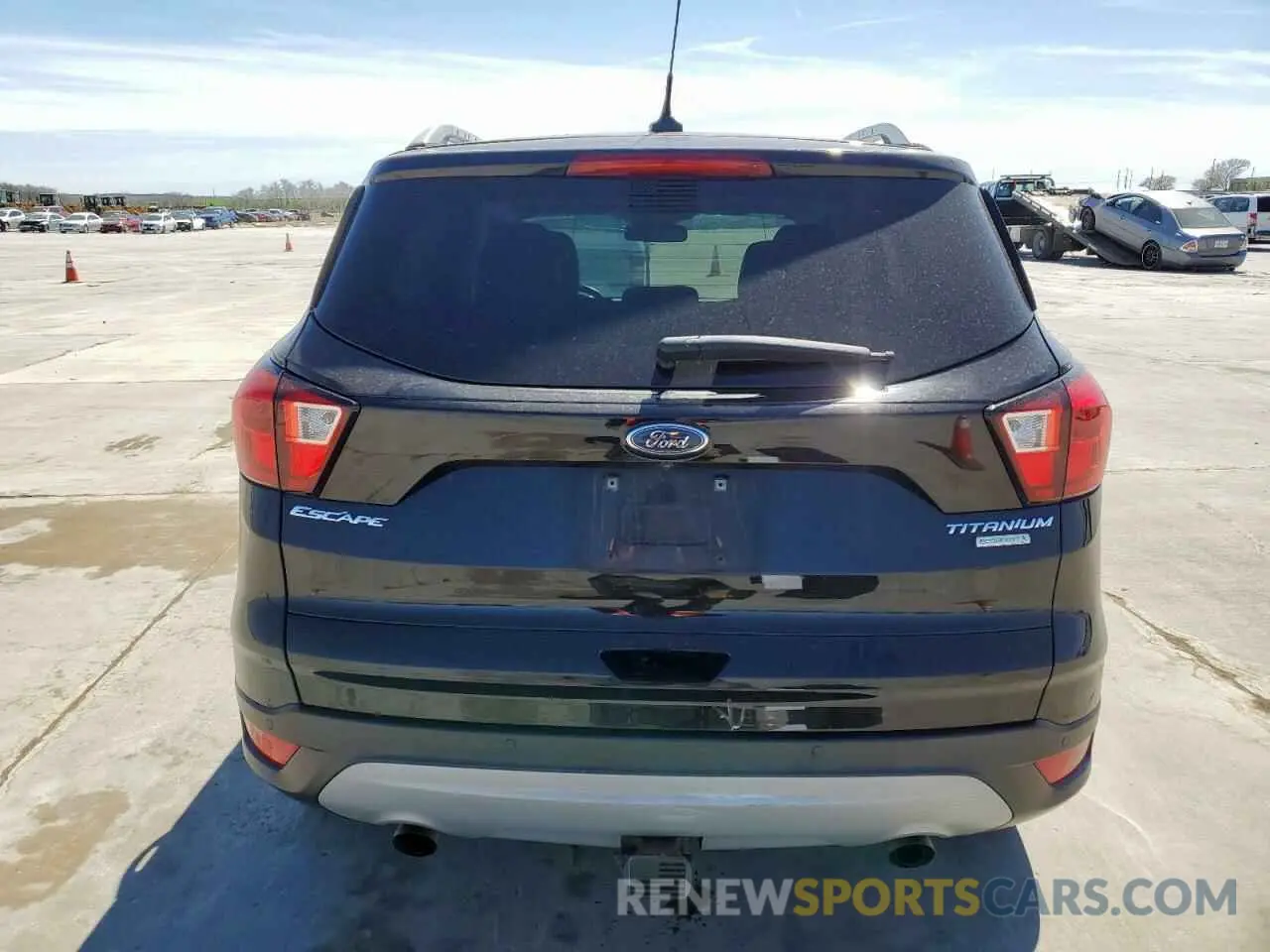 6 fotografías del automóvil dañado 1FMCU0J99KUA41197 FORD ESCAPE 2019