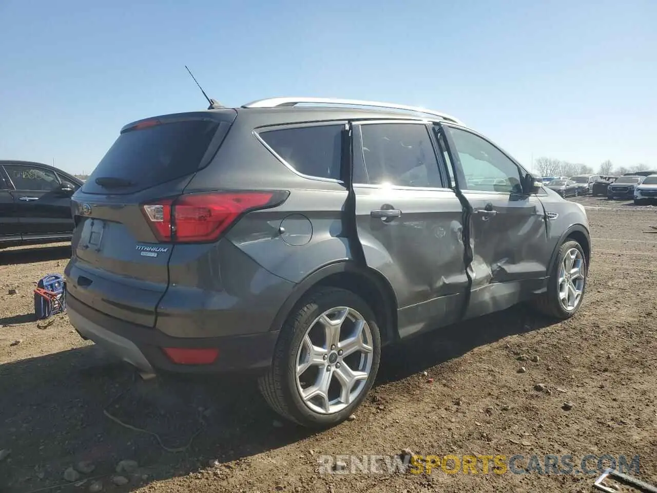 3 fotografías del automóvil dañado 1FMCU0J99KUA91761 FORD ESCAPE 2019