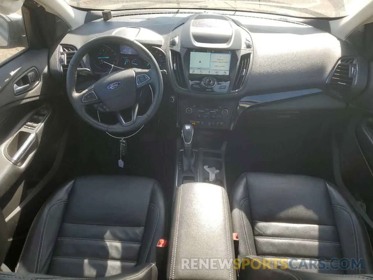 8 fotografías del automóvil dañado 1FMCU0J99KUA91761 FORD ESCAPE 2019