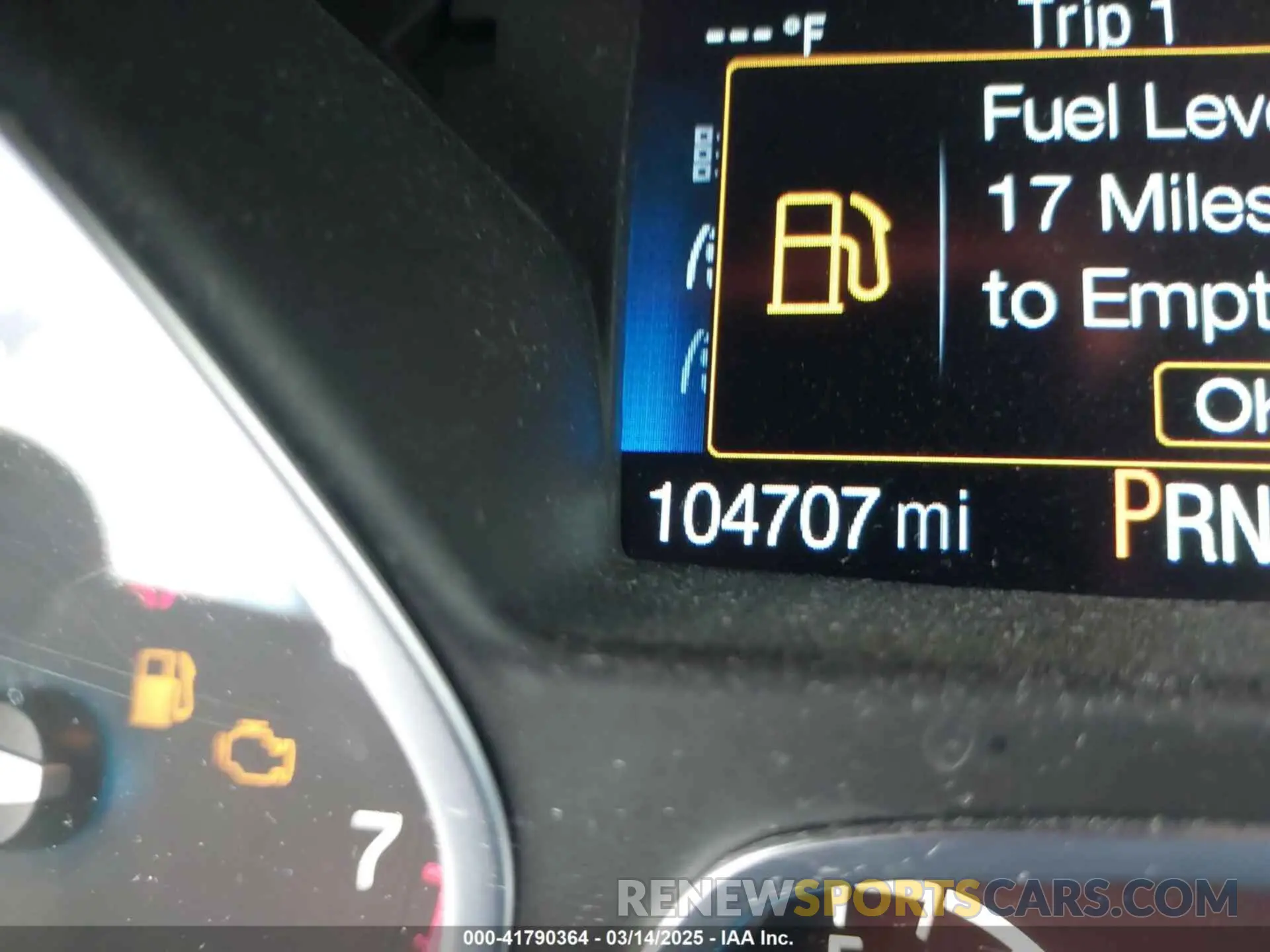16 fotografías del automóvil dañado 1FMCU9GD0KUA12963 FORD ESCAPE 2019