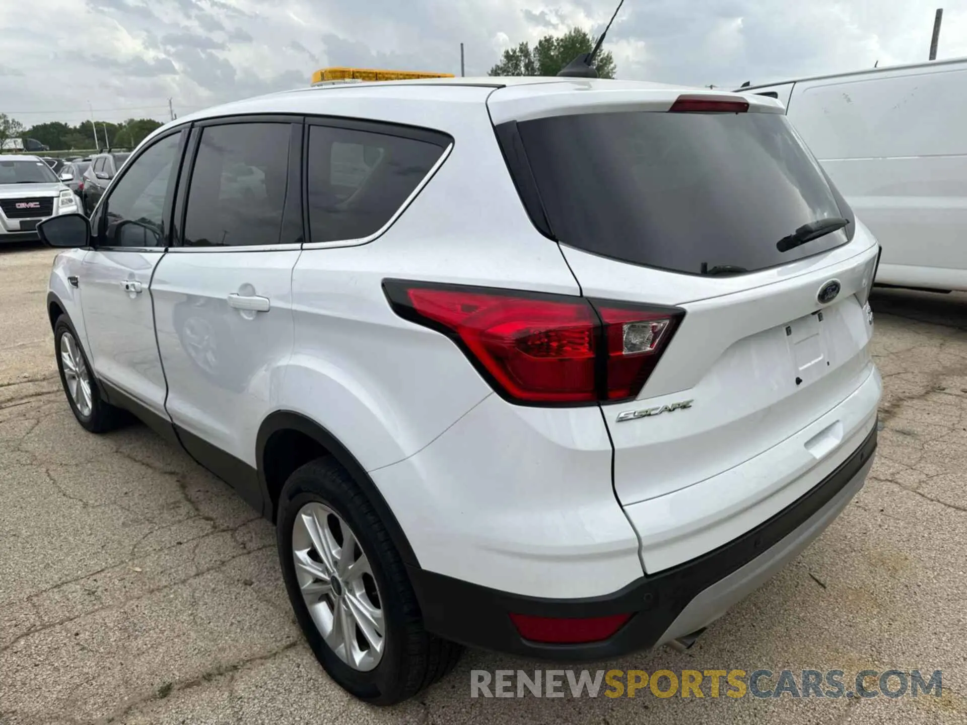 22 fotografías del automóvil dañado 1FMCU9GD0KUA75707 FORD ESCAPE 2019