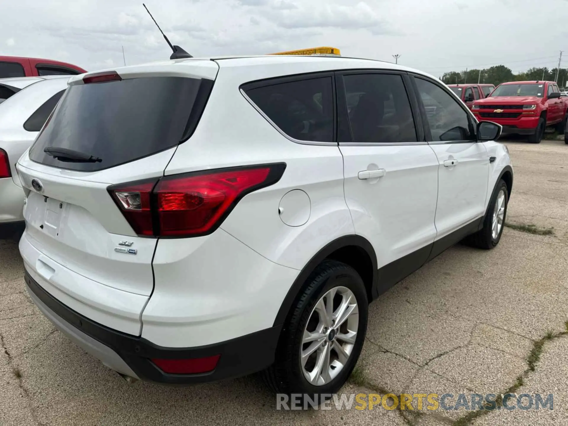 31 fotografías del automóvil dañado 1FMCU9GD0KUA75707 FORD ESCAPE 2019