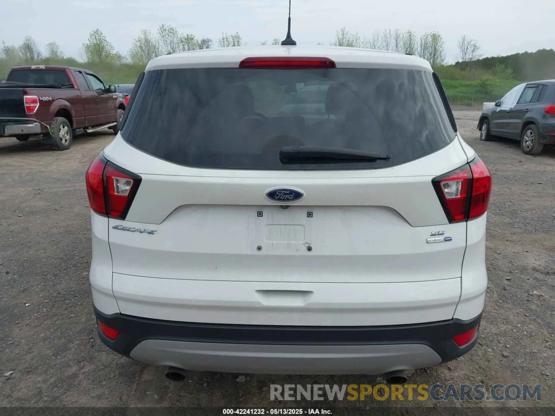 17 fotografías del automóvil dañado 1FMCU9GD0KUA85184 FORD ESCAPE 2019