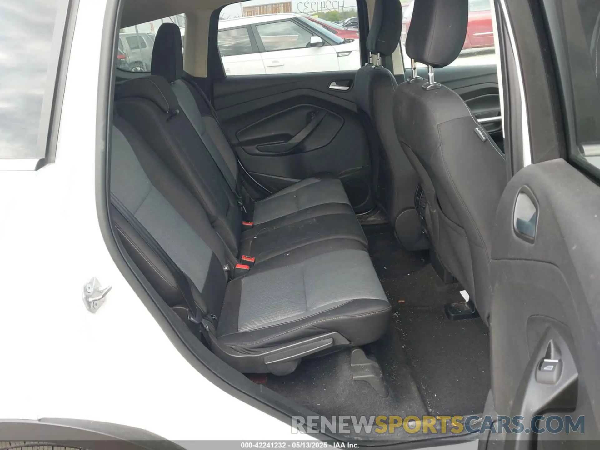 8 fotografías del automóvil dañado 1FMCU9GD0KUA85184 FORD ESCAPE 2019