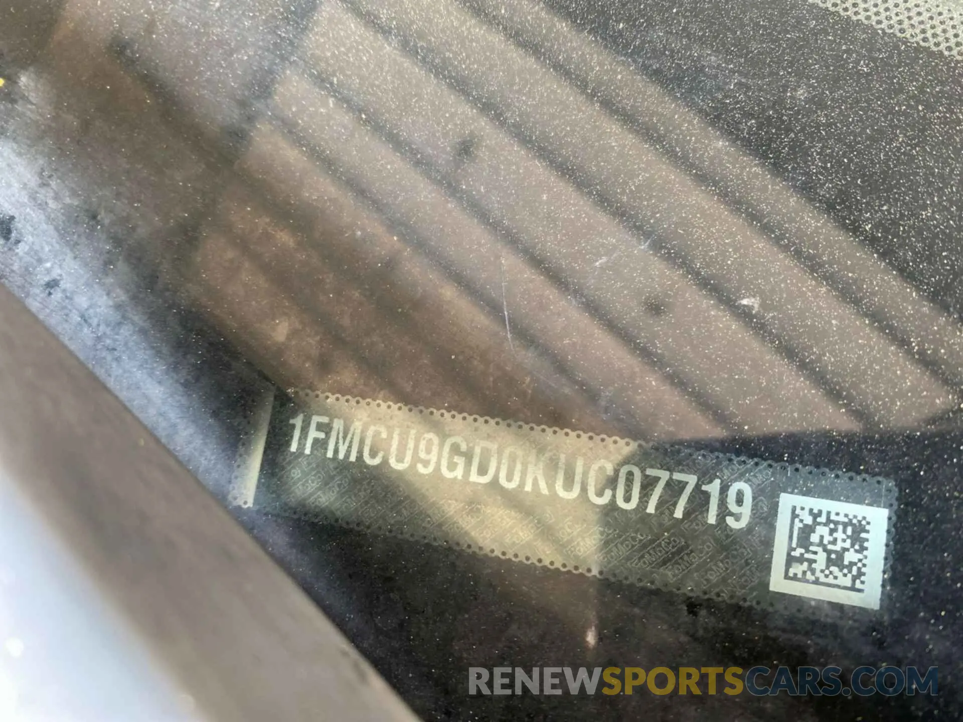 23 fotografías del automóvil dañado 1FMCU9GD0KUC07719 FORD ESCAPE 2019