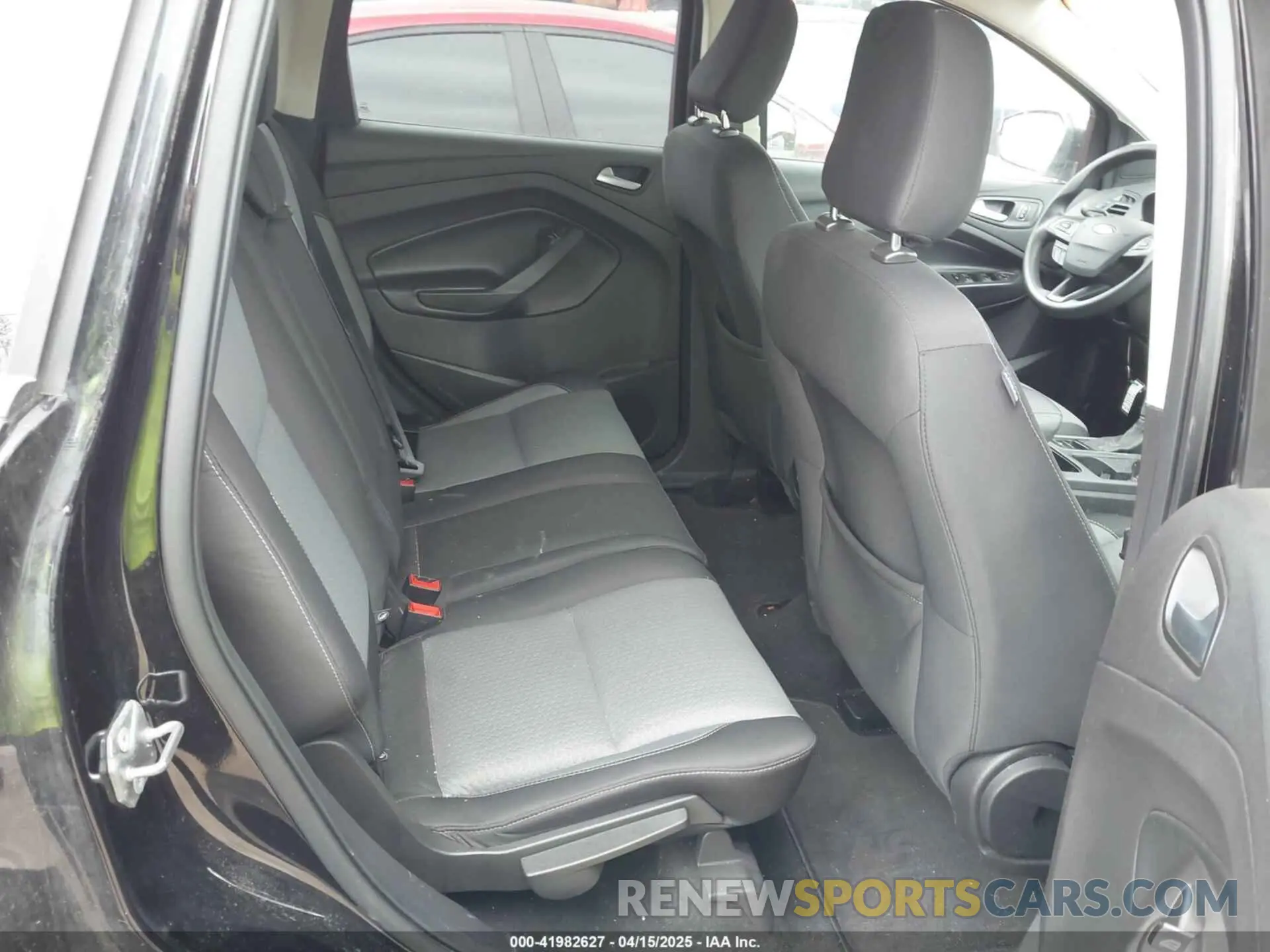 8 fotografías del automóvil dañado 1FMCU9GD1KUA45891 FORD ESCAPE 2019