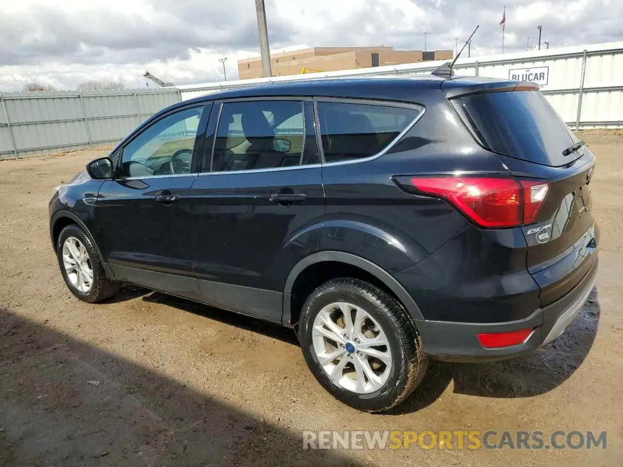 2 fotografías del automóvil dañado 1FMCU9GD1KUA47219 FORD ESCAPE 2019