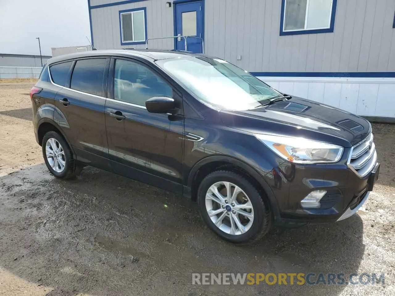 4 fotografías del automóvil dañado 1FMCU9GD1KUA47219 FORD ESCAPE 2019