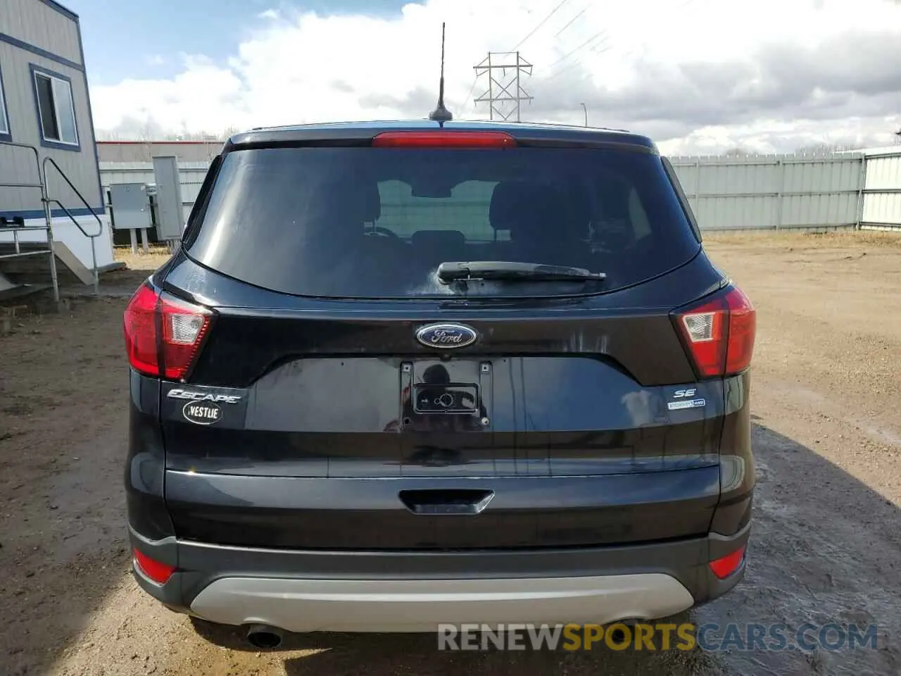 6 fotografías del automóvil dañado 1FMCU9GD1KUA47219 FORD ESCAPE 2019