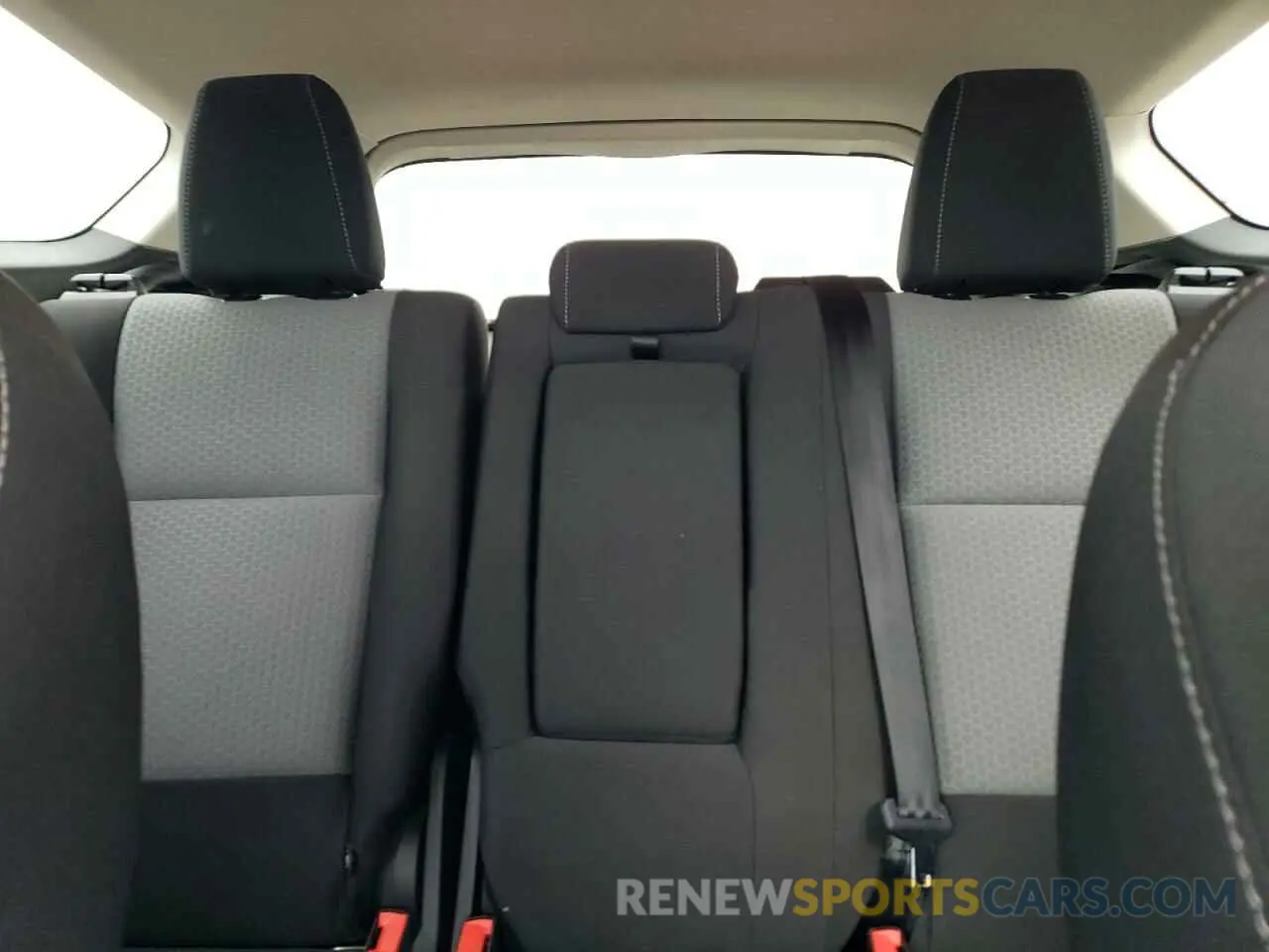 10 fotografías del automóvil dañado 1FMCU9GD1KUA60875 FORD ESCAPE 2019