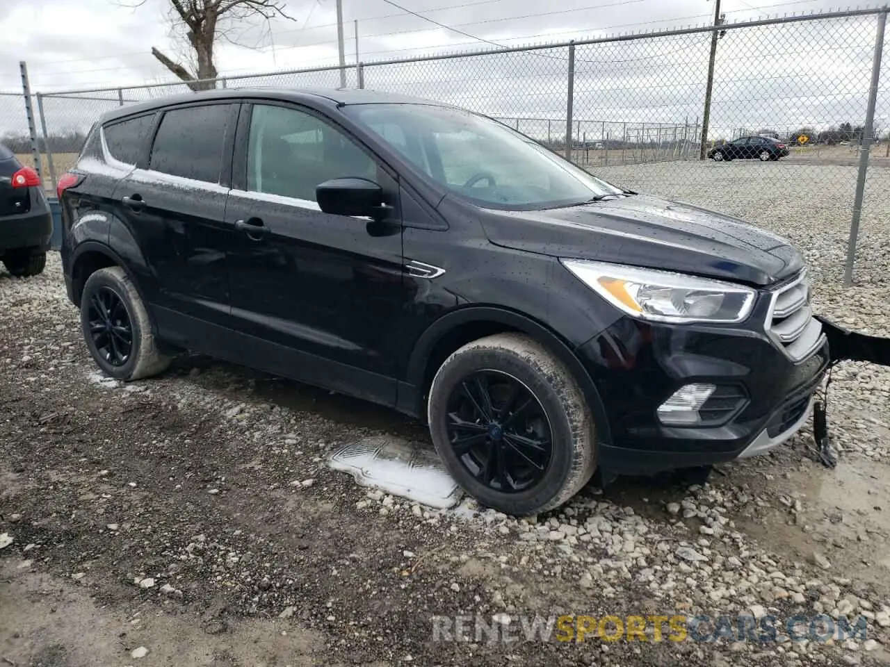 4 fotografías del automóvil dañado 1FMCU9GD1KUA60875 FORD ESCAPE 2019