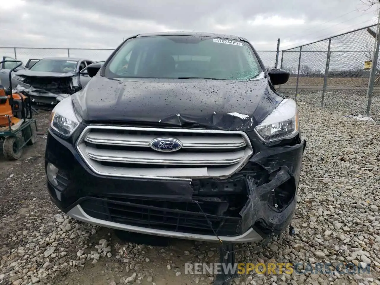 5 fotografías del automóvil dañado 1FMCU9GD1KUA60875 FORD ESCAPE 2019