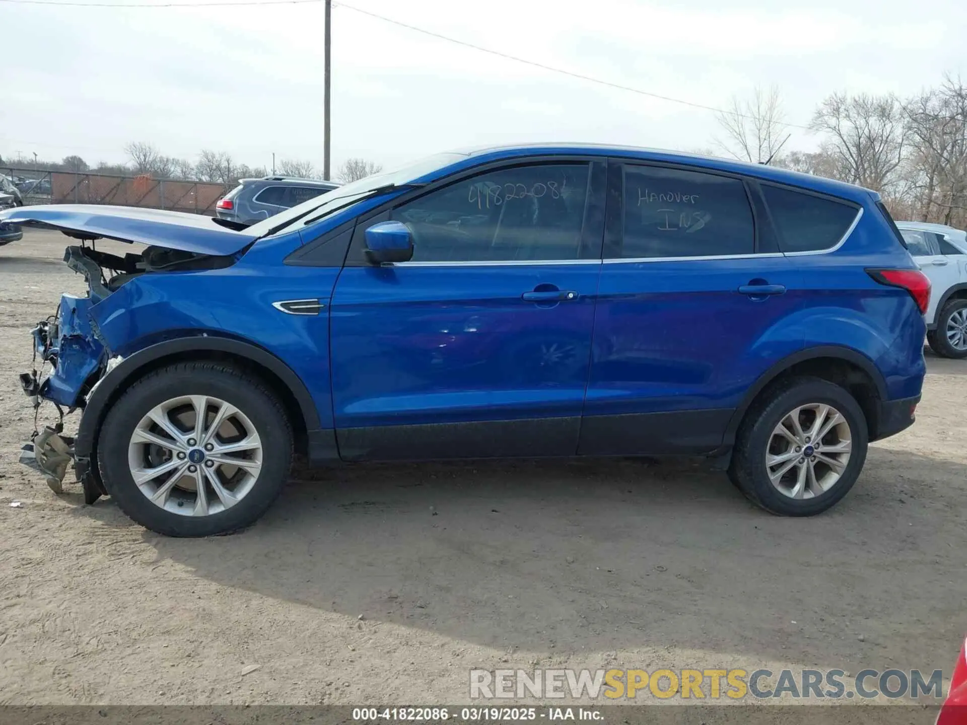 14 fotografías del automóvil dañado 1FMCU9GD1KUA98591 FORD ESCAPE 2019