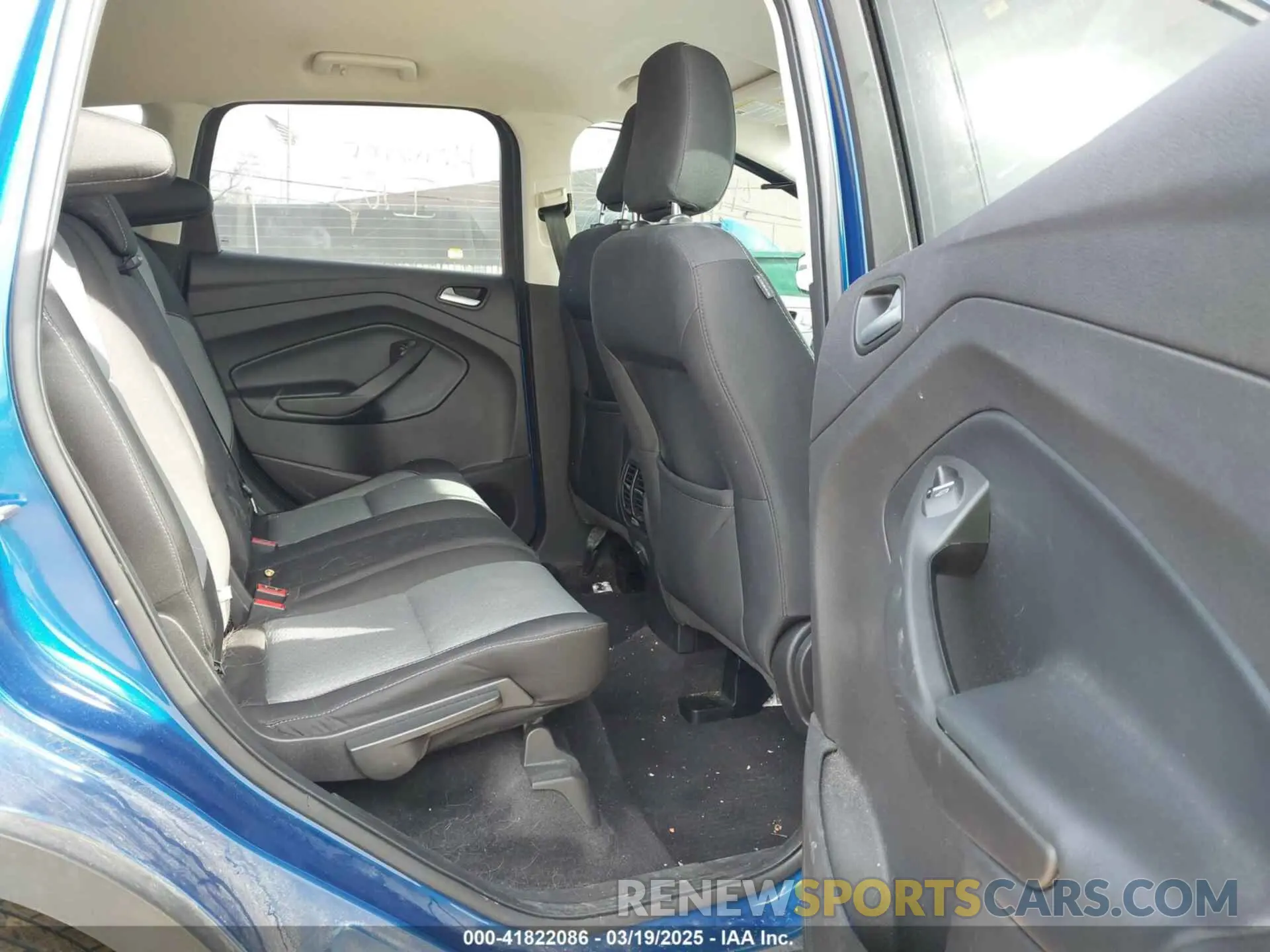 8 fotografías del automóvil dañado 1FMCU9GD1KUA98591 FORD ESCAPE 2019