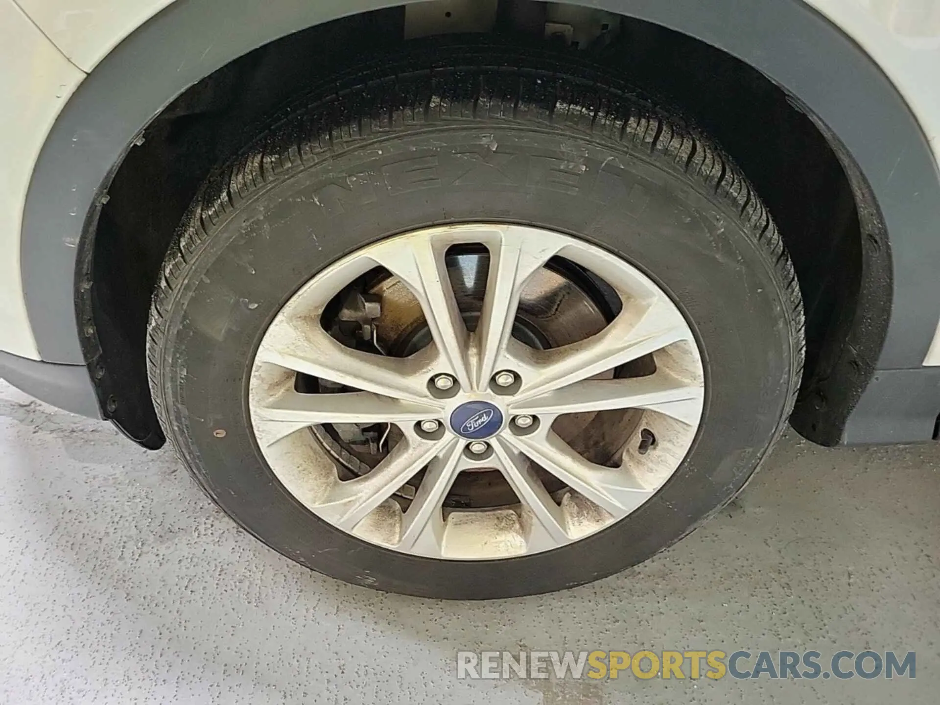 16 fotografías del automóvil dañado 1FMCU9GD1KUB65710 FORD ESCAPE 2019