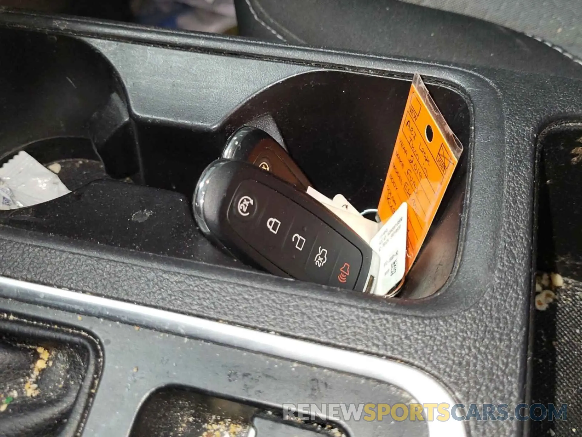 29 fotografías del automóvil dañado 1FMCU9GD1KUB65710 FORD ESCAPE 2019