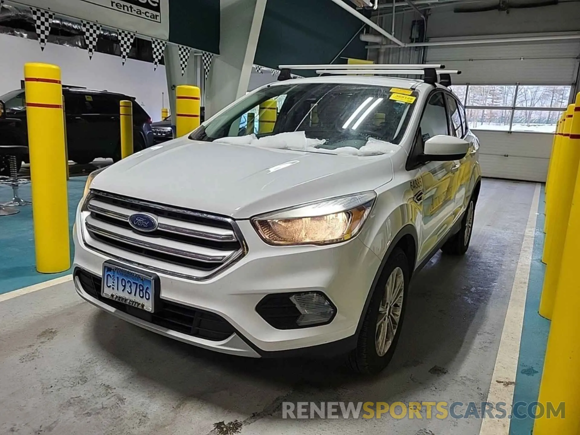 3 fotografías del automóvil dañado 1FMCU9GD1KUB65710 FORD ESCAPE 2019