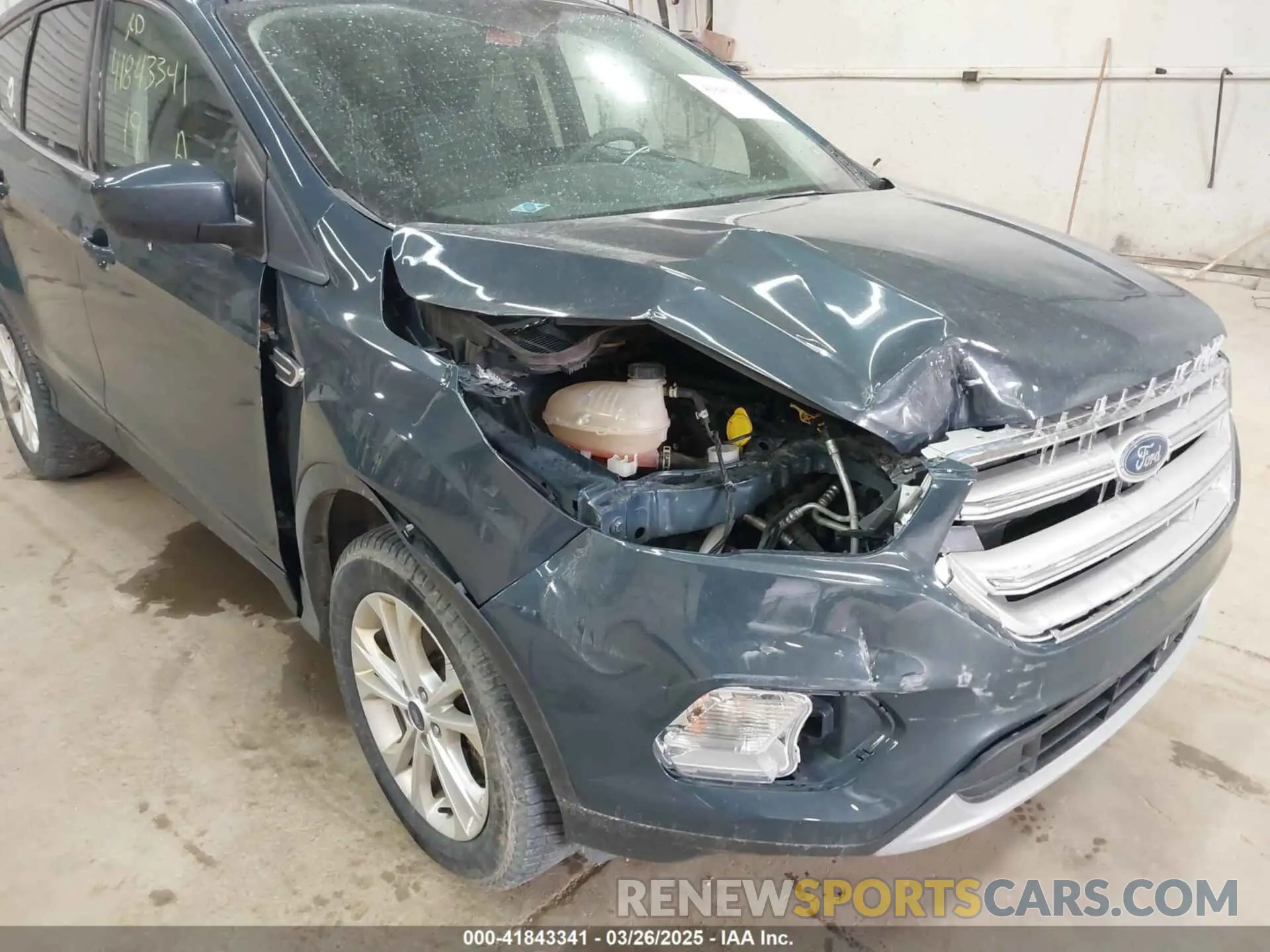 6 fotografías del automóvil dañado 1FMCU9GD2KUA31904 FORD ESCAPE 2019