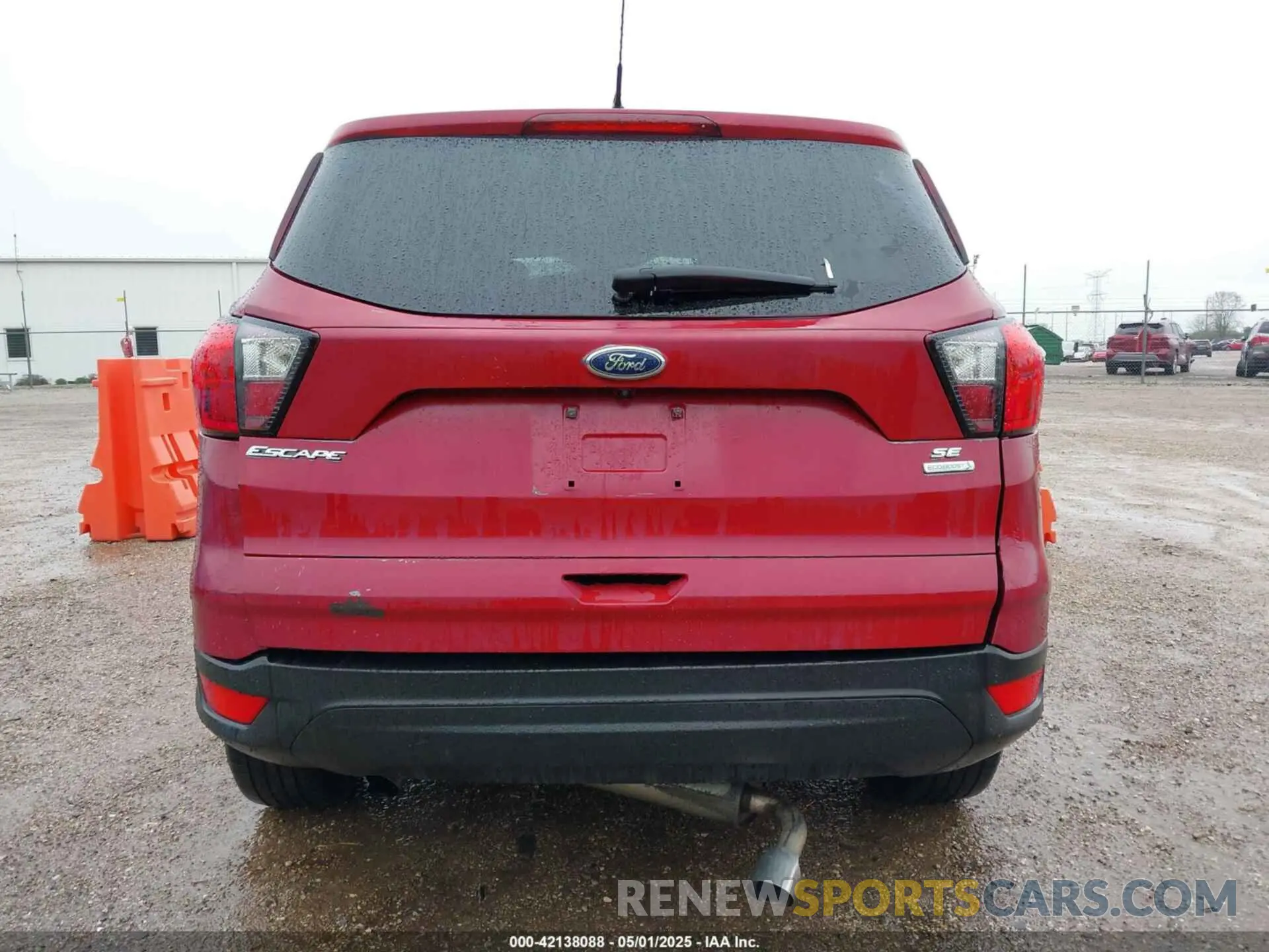 16 fotografías del automóvil dañado 1FMCU9GD2KUA53319 FORD ESCAPE 2019