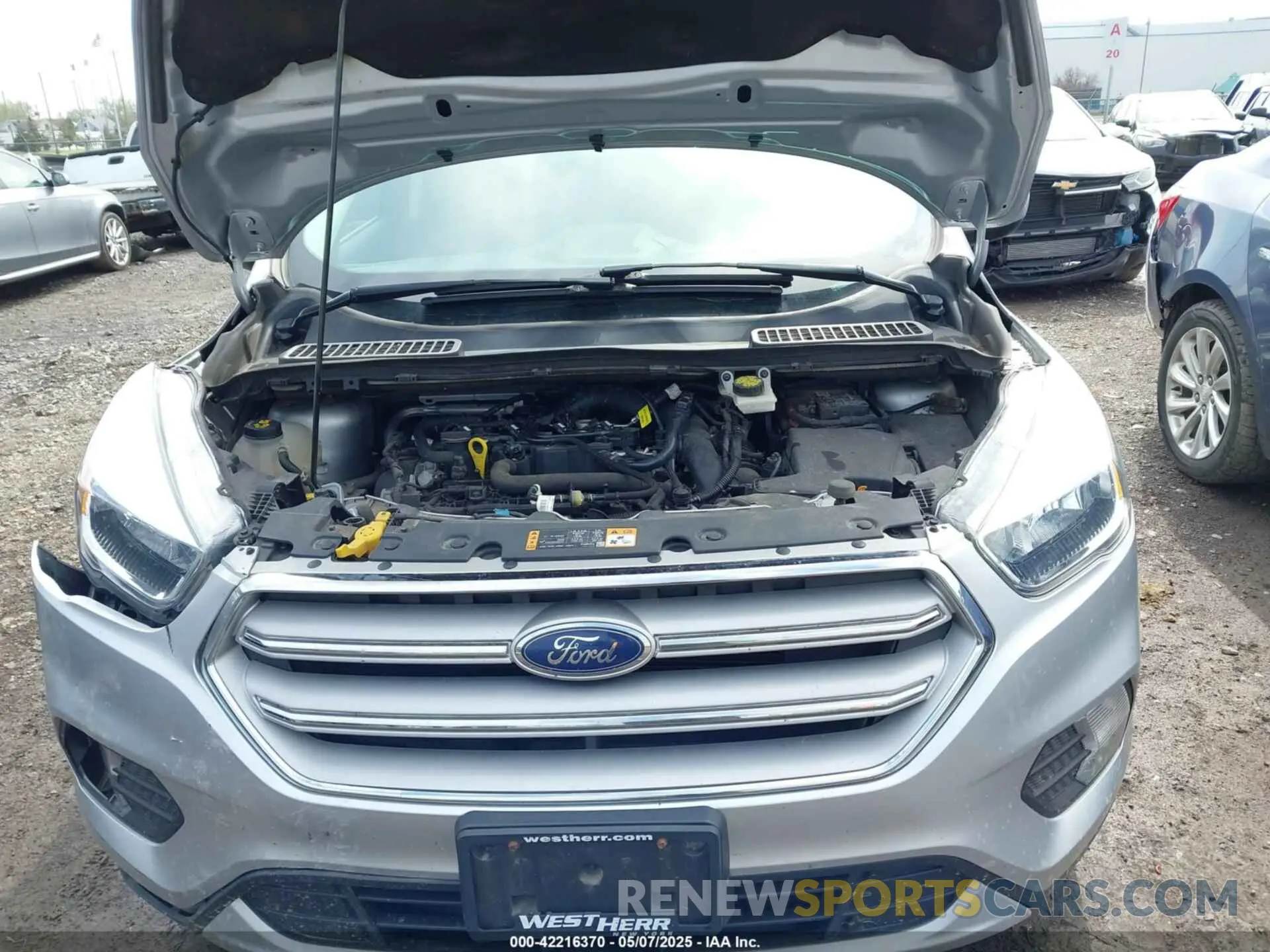10 fotografías del automóvil dañado 1FMCU9GD2KUA60321 FORD ESCAPE 2019