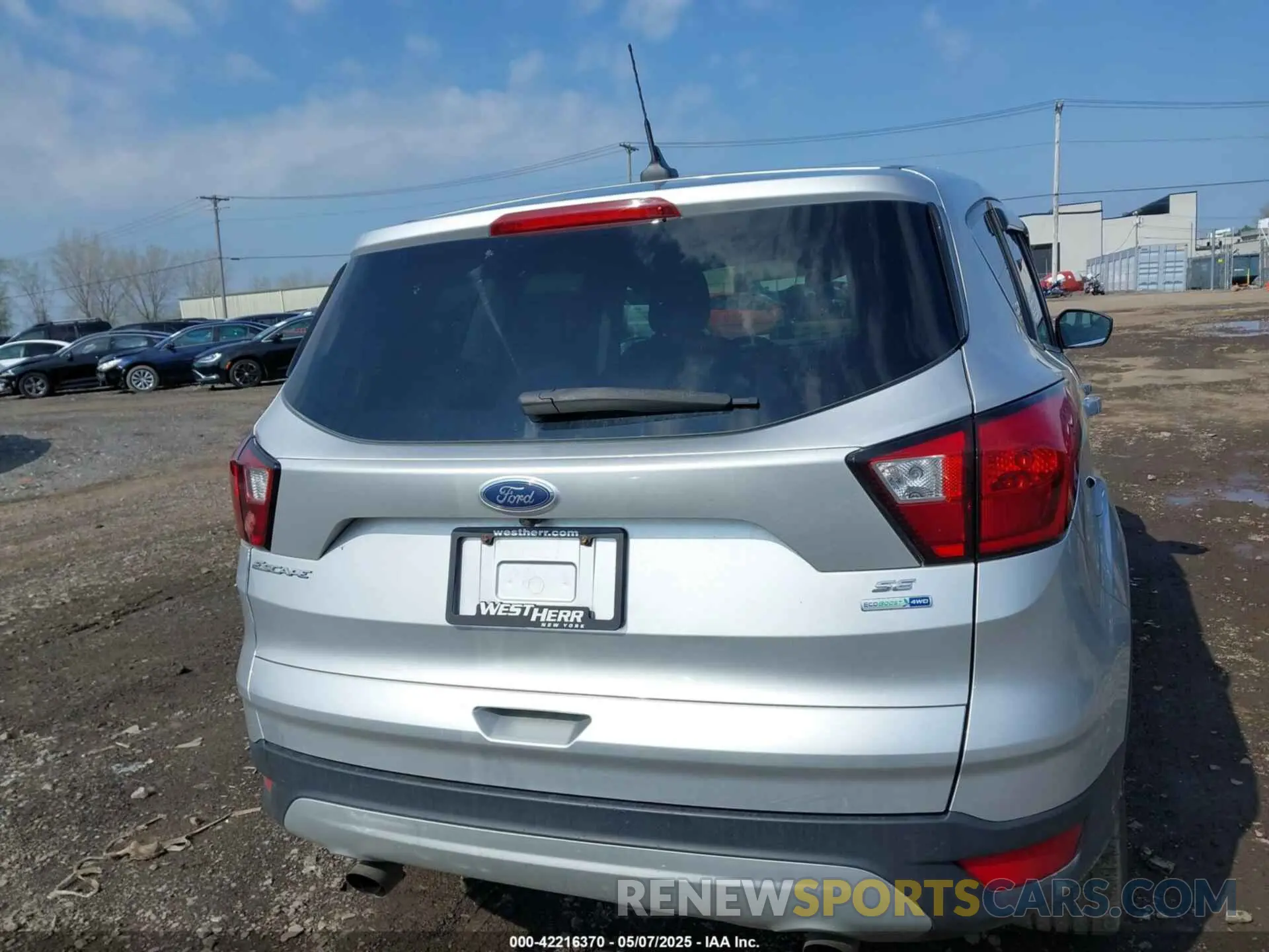 16 fotografías del automóvil dañado 1FMCU9GD2KUA60321 FORD ESCAPE 2019