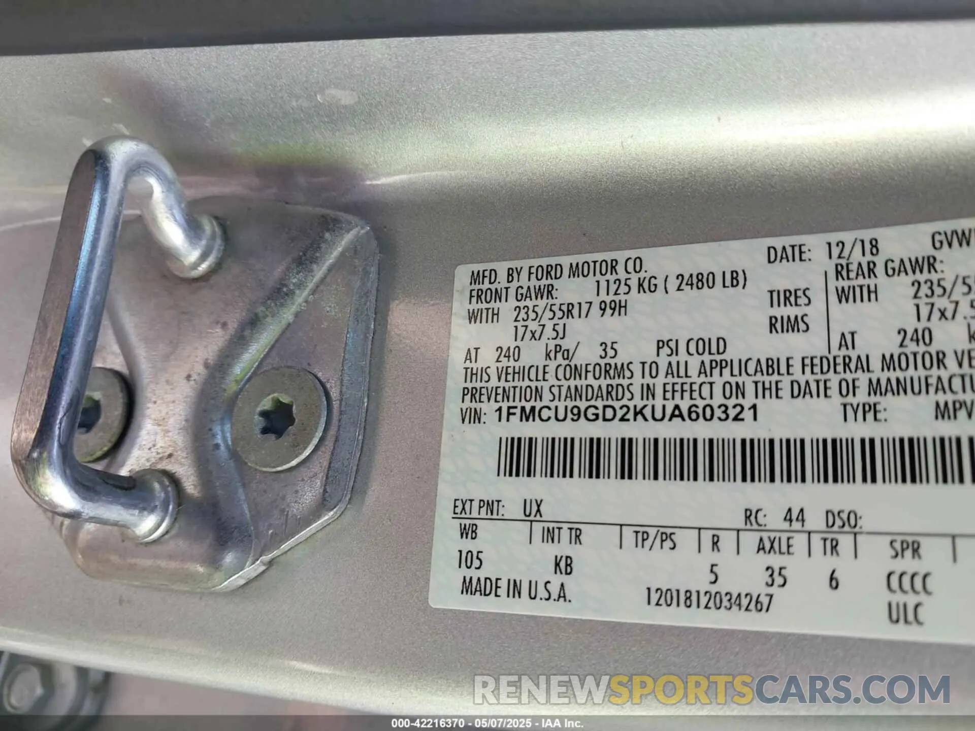 9 fotografías del automóvil dañado 1FMCU9GD2KUA60321 FORD ESCAPE 2019