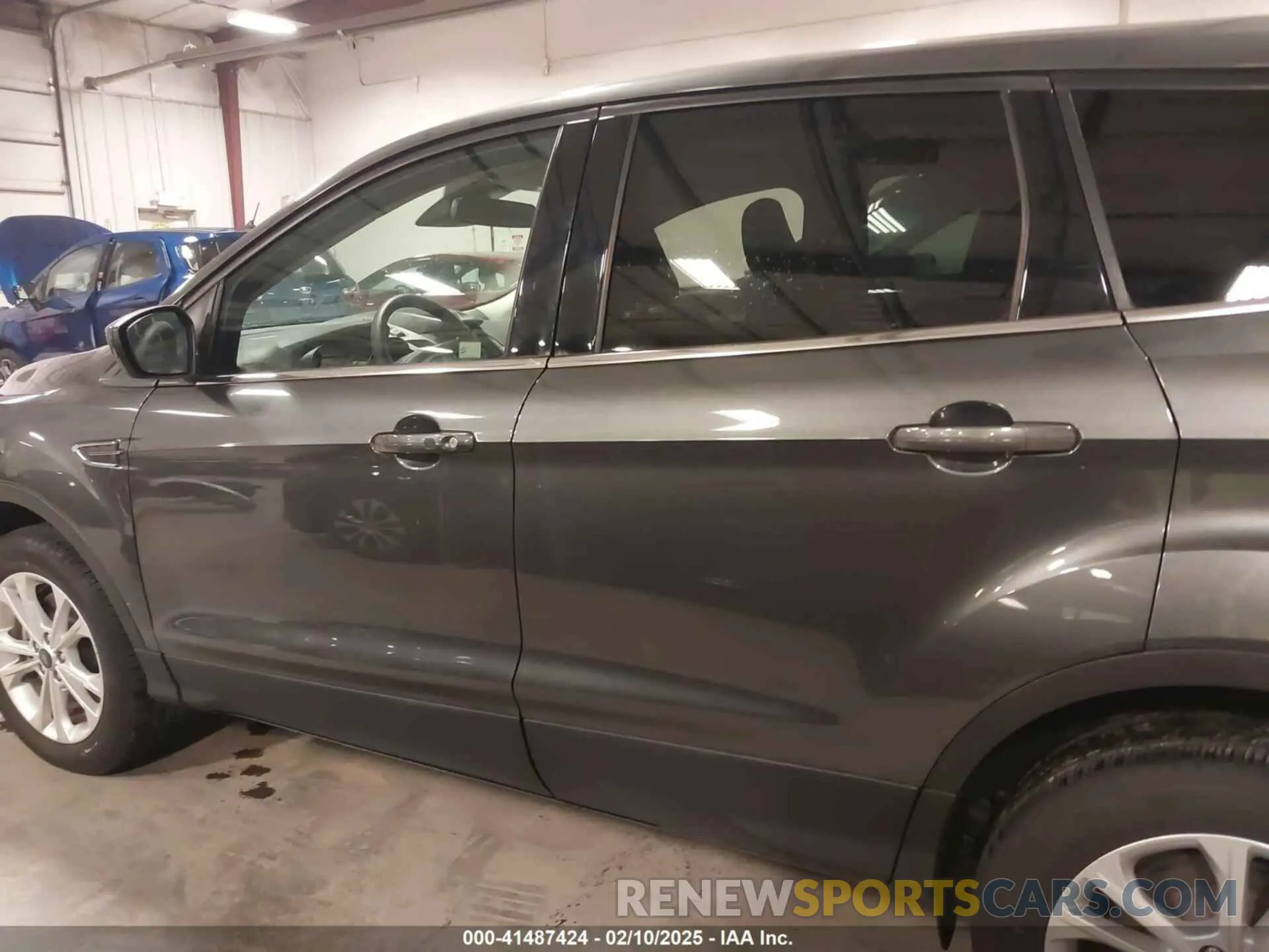 15 fotografías del automóvil dañado 1FMCU9GD2KUB04236 FORD ESCAPE 2019