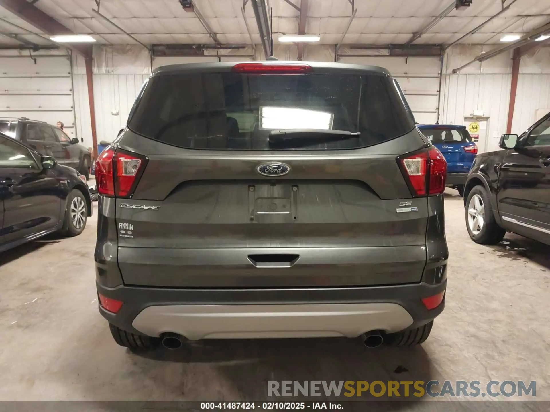 17 fotografías del automóvil dañado 1FMCU9GD2KUB04236 FORD ESCAPE 2019