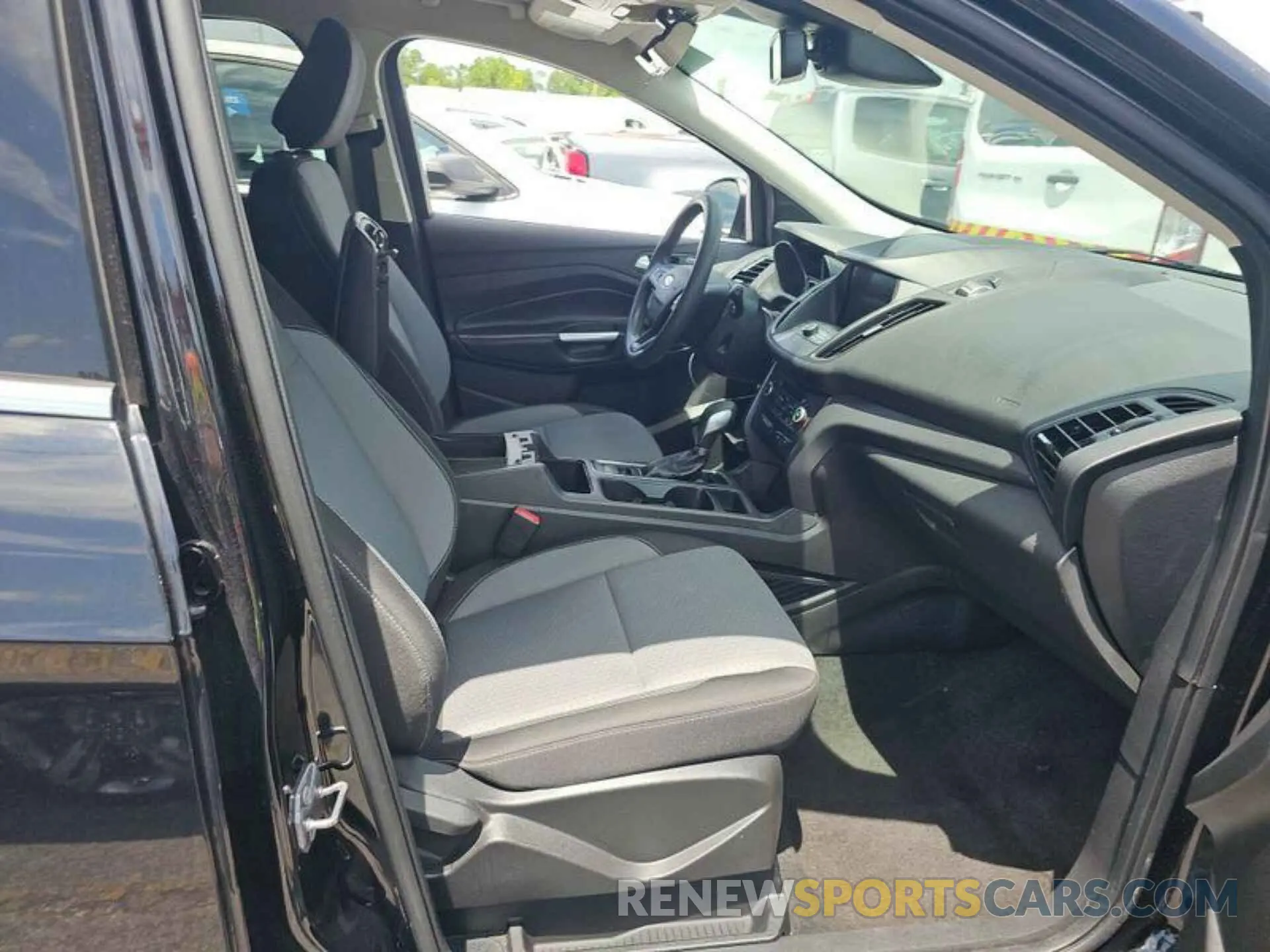 13 fotografías del automóvil dañado 1FMCU9GD2KUB65151 FORD ESCAPE 2019